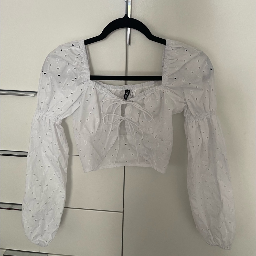 H&M White Crop Blouse with Tie Front and Ruched Sleeves